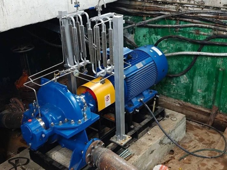 Специалисты Смоленской области завершают ремонт насосной станции в Урзуфе