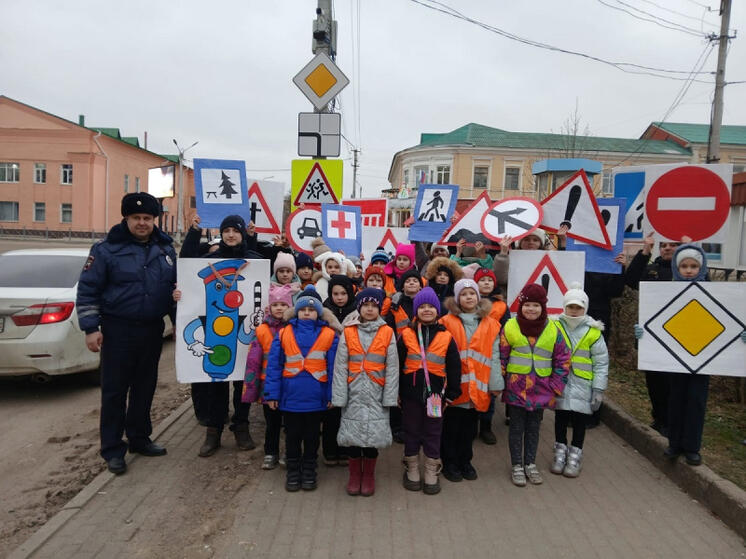 В Рославле прошла акция Госавтоинспекции «Безопасный переход»