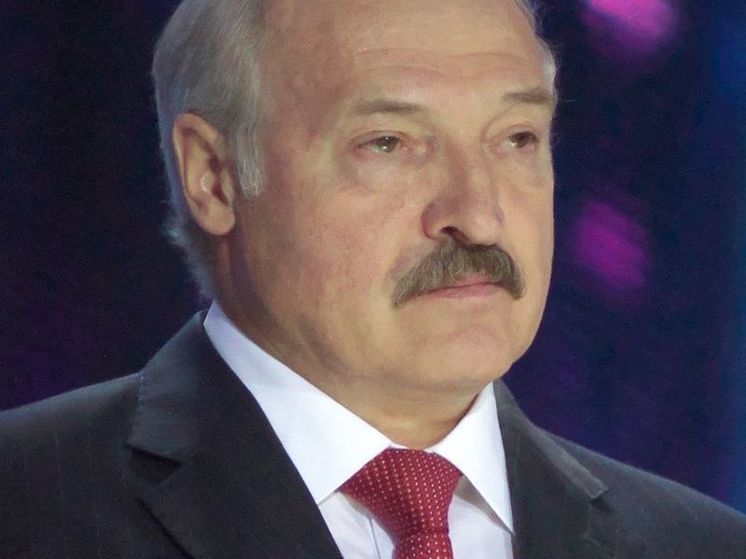 Лукашенко посоветовал Польше снять санкции с Белоруссии