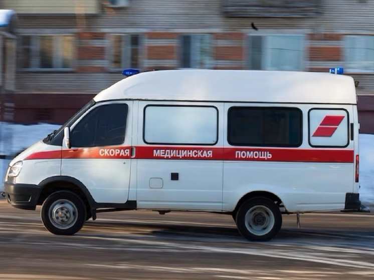 В Волгоградской области легковушка вылетела в кювет и опрокинулась