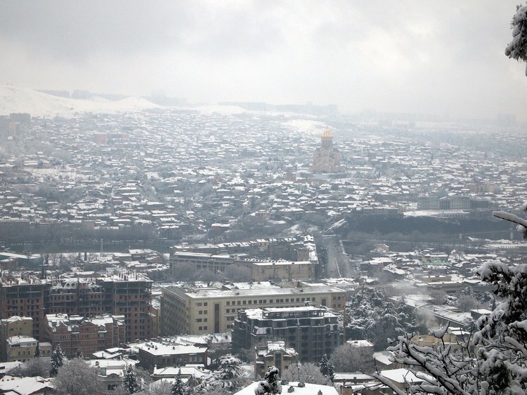 В Тбилиси и крупных городах Грузии начались новые акции протеста