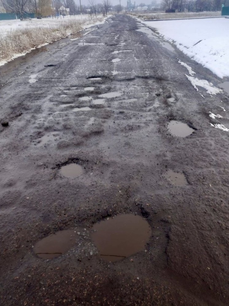 В Курской области суд обязал районные власти отремонтировать сельскую дорогу