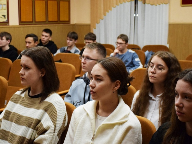 К стражам порядка НАО высадился «Студенческий десант»