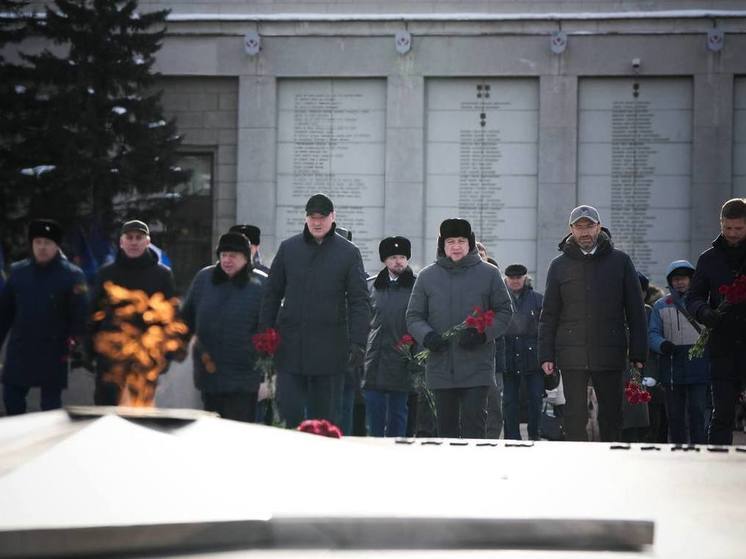 Иркутск почтил память жертв блокады Ленинграда на торжественном митинге