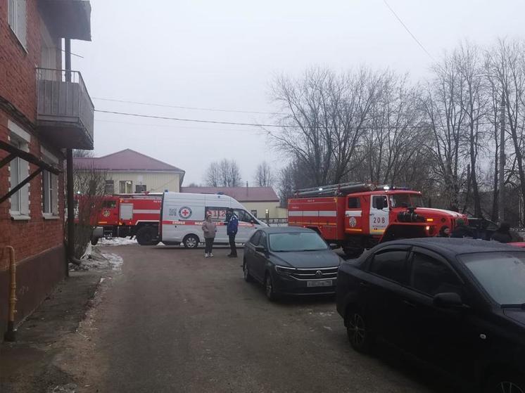 В Подмосковье во время пожара в квартире спасли мужчину