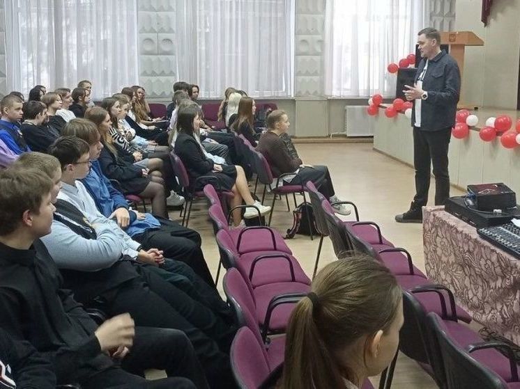 Кировским подросткам рассказали о вреде курения вейпов