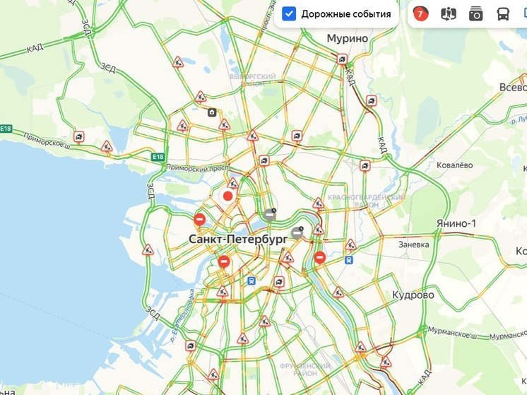 Петербург встал в нетипичные семибалльные пробки