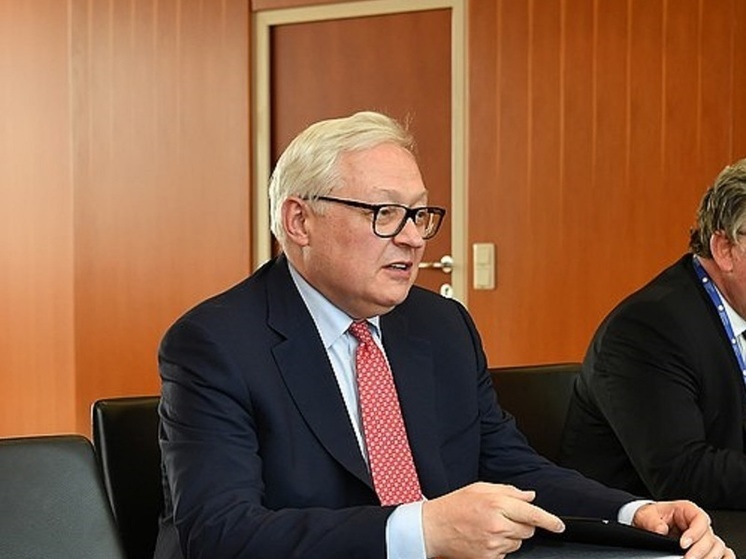 Рябков заявил об отсутствии понимания о сроках телефонного разговора Путина с Трампом