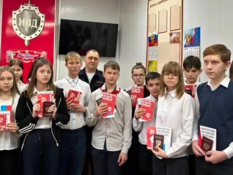 190 юных орловцев получили свои первые паспорта