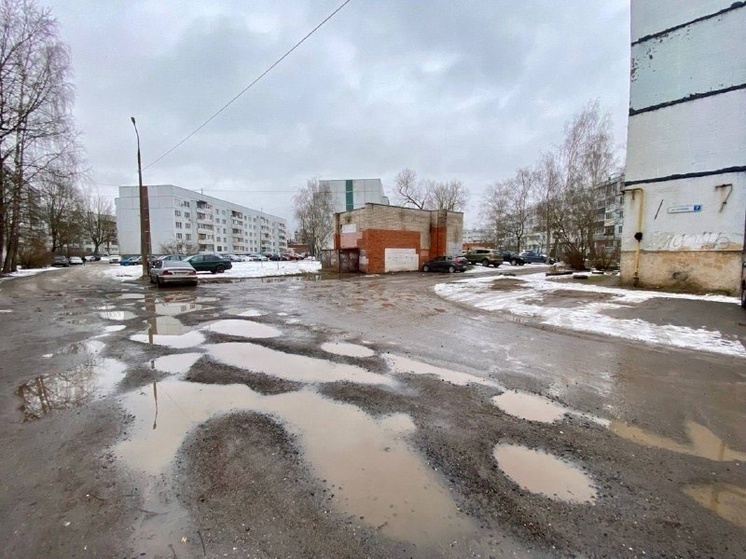 В Пскове начнут ремонт дворовых проездов на улице Алтаева