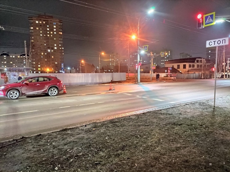 В Северном районе Орла автоледи на Lexus наехала на пешехода
