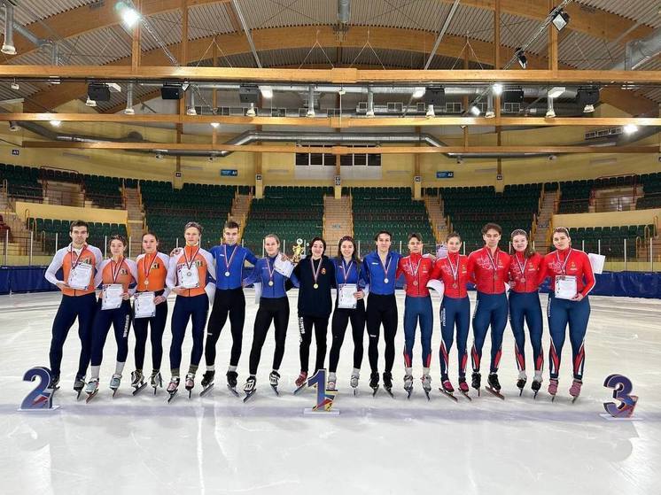 Конькобежцы Подмосковья выиграли 3 медали на этапе Кубка страны по шорт-треку