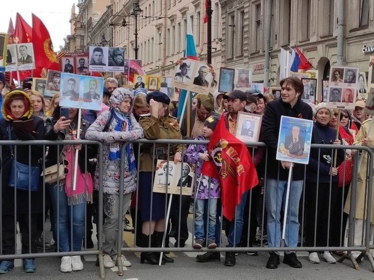 Акция «Бессмертный полк» в Петербурге вернется в офлайн-формате