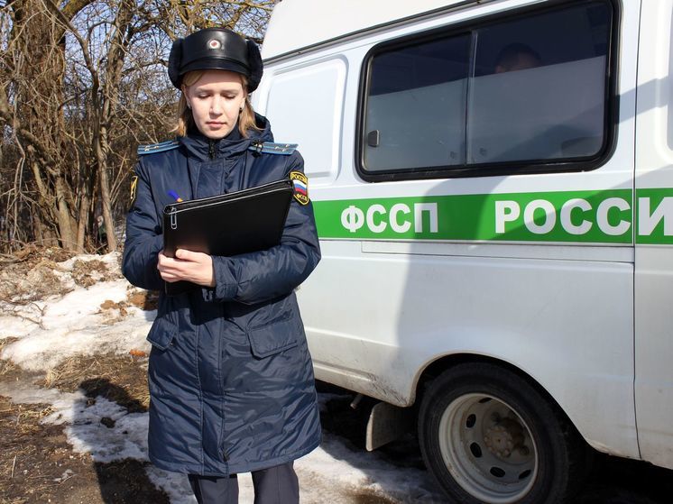 Смоленские судебные приставы помогли вернуть деньги по договору займа