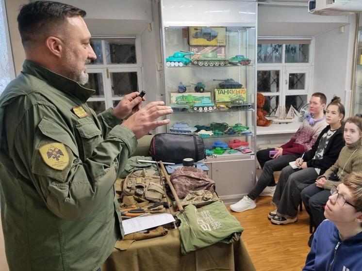 Вологжане проходят образовательный курс перед поисковой экспедицией