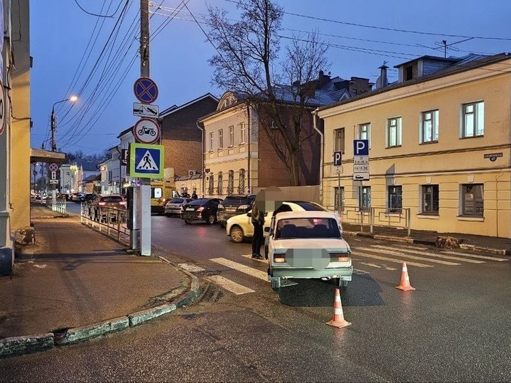 В центре Твери сбили женщину-пешехода