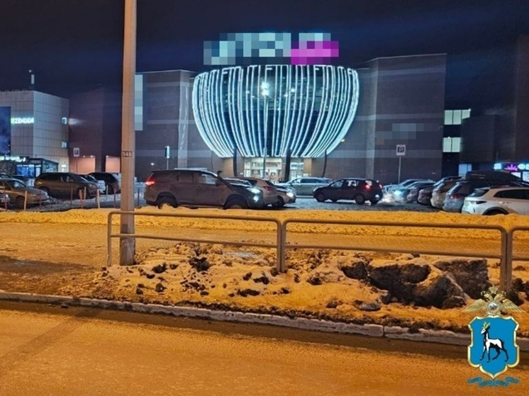 Самарец ударил ножом работника ТЦ из-за некачественной пленки на экране телефона