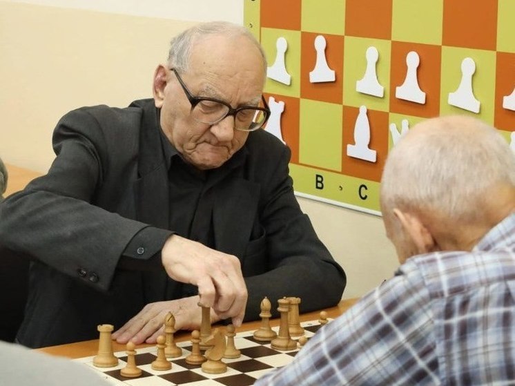 В шахматном споре 86-летний липчанин победил 93-летного