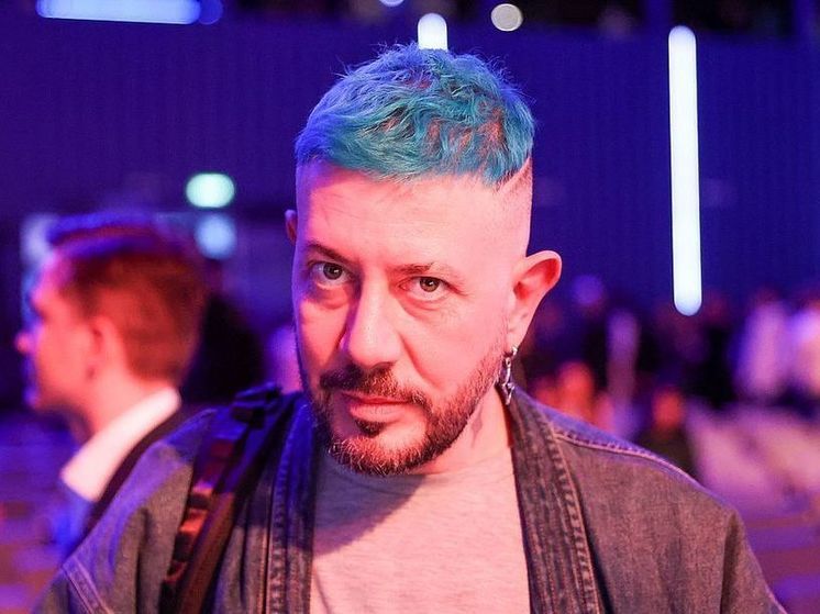 Дизайнер Артемий Лебедев призвал сжечь 99% книг из-за бесполезности