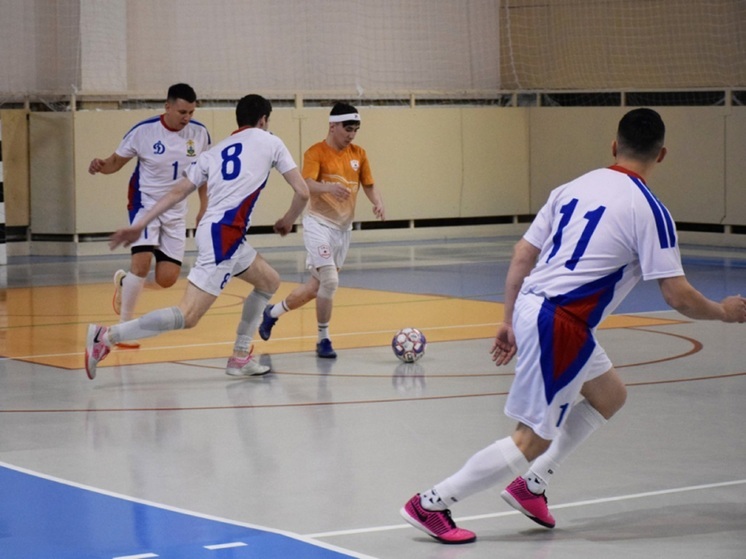 Стражи порядка НАО одержали новую победу на мини-футбольном поле