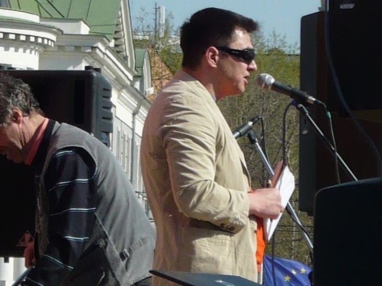 Представителя центра "Мемориал" Давидиса заочно арестовали в Москве