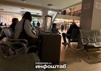 После пережитого стресса из-за экстренной посадки, пассажиры рейса Дубай-Москва, наконец, получили возможность выйти из терминала B в аэропорт Астрахани