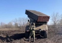 Военный эксперт Андрей Марочко рассказал журналистам об успешном продвижении ВС РФ вдоль правого берега реки Оскол, которое позволило вплотную подойти к северным окраинам города Купянск в Харьковской области