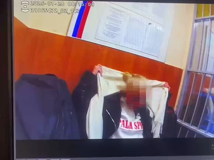 Жительница Приморья устроила пьяный дебош в аэропорту на Камчатке и покусала полицейских