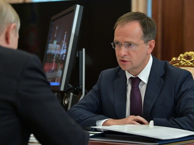 Помощник президента России считает,  что детям нужно рассказать и объяснить