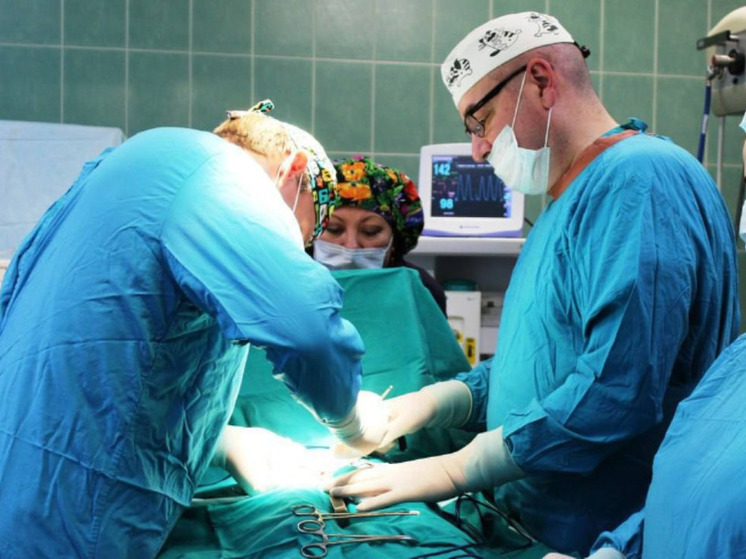 Пятикилограммовую опухоль яичника удалили пожилой женщине в Егорьевске