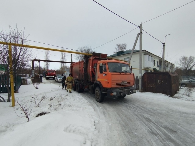 КамАЗ наехал на газовую трубу в селе Самарской области утром 30 января