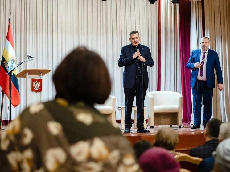 Хинштейн пообещал матери пропавшего участника СВО попытаться его найти