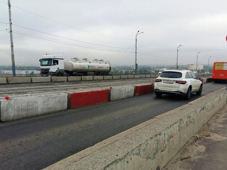 Мэрия Нижнего выступает за запрет движения фур по Мызинскому мосту