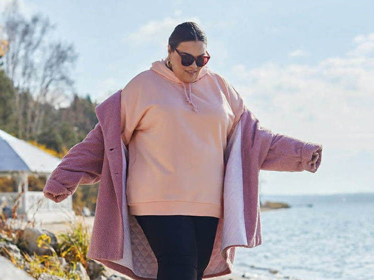 Модель plus size из Новосибирска поделилась опытом после похудения на 70 кг