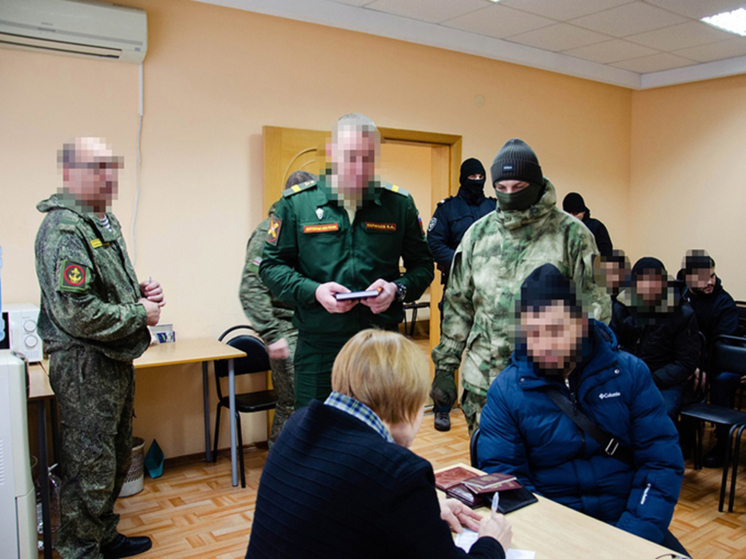 17 лиц, получивших гражданство РФ, но не вставших на воинский учет выявили в Пензе