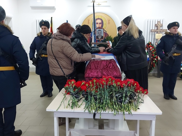 В Тверской области похоронили убитого на СВО контрактника Сергея Спиридонова