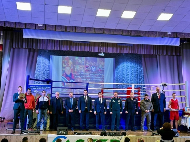 Чемпионат и первенство по боксу посвящены памяти П.А. Антипова.
