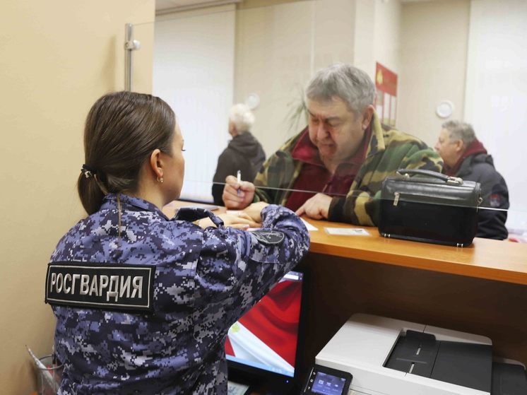 В Росгвардии проверили 180 единиц оружия и боеприпасов у туляков за неделю