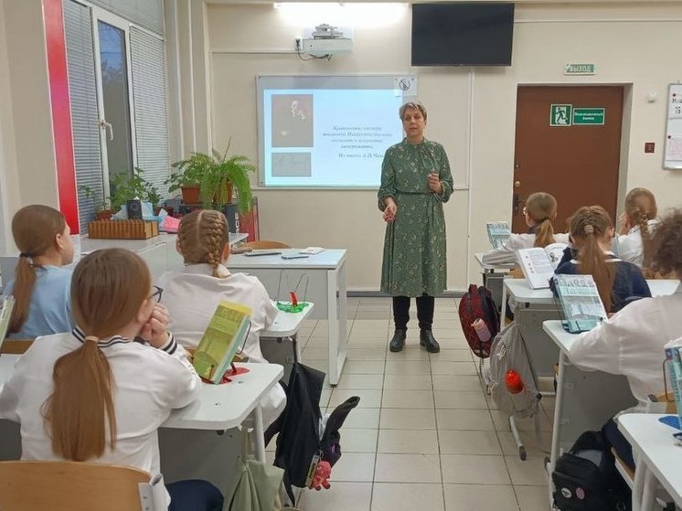 В Липицкой сельской библиотеке Серпухова детям рассказали о творчестве А. П. Чехова