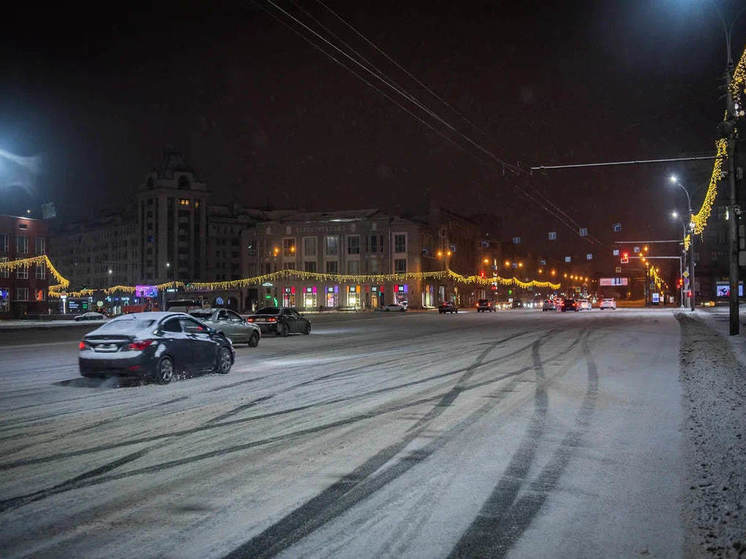 В Новосибирске новые автомобили начинают ржаветь зимой из-за реагентов