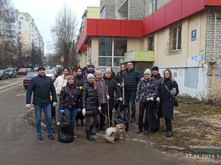 Калужане начали проводить зимние субботники