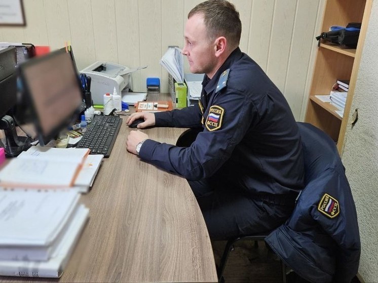 Крымчанин заплатил штраф за продажу конфискованного авто благодаря приставам