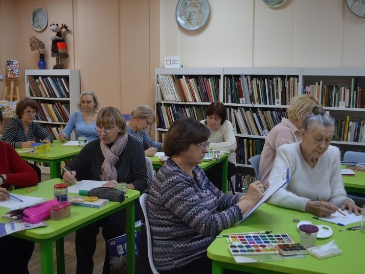 Тамбовчане научились рисовать натюрморт