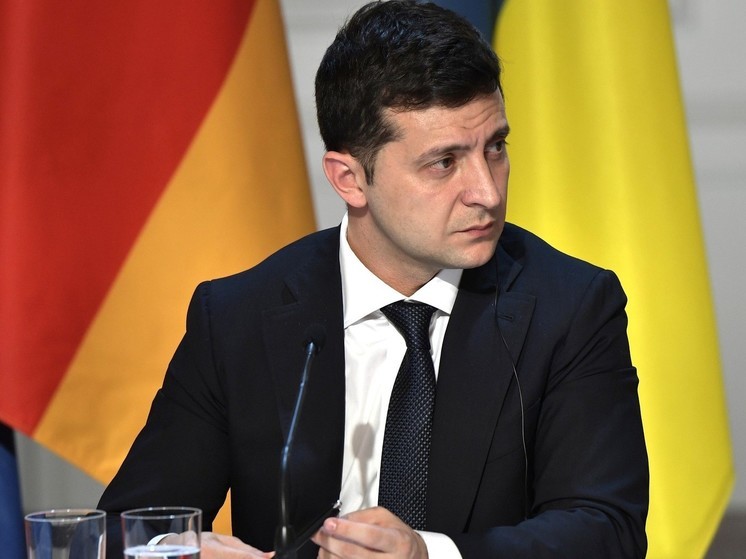 Журналист Боуз: Зеленский признал, что обворовывал США