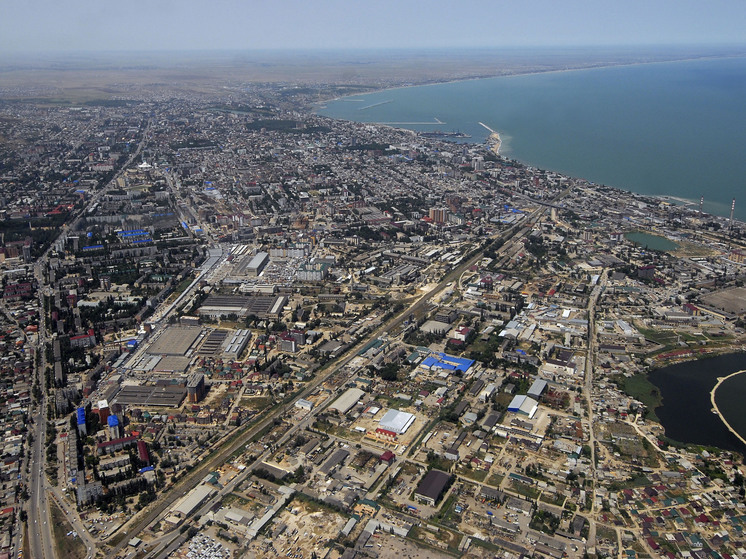 Меликов: БПЛА обнаружили утром над объектами в Каспийске в Дагестане