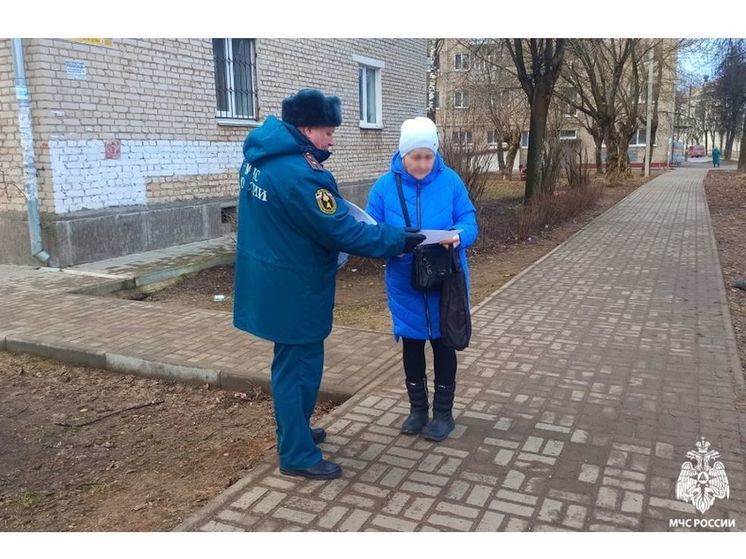 Пожарные инспекторы провели профилактические рейды в нескольких районах Смоленщины