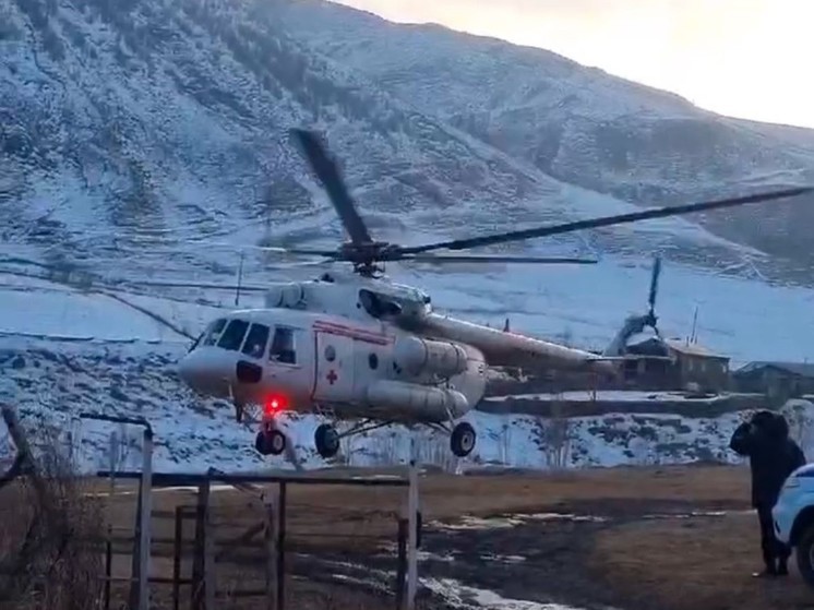 Девочку с менингитом из горного района доставили на вертолете в Махачкалу