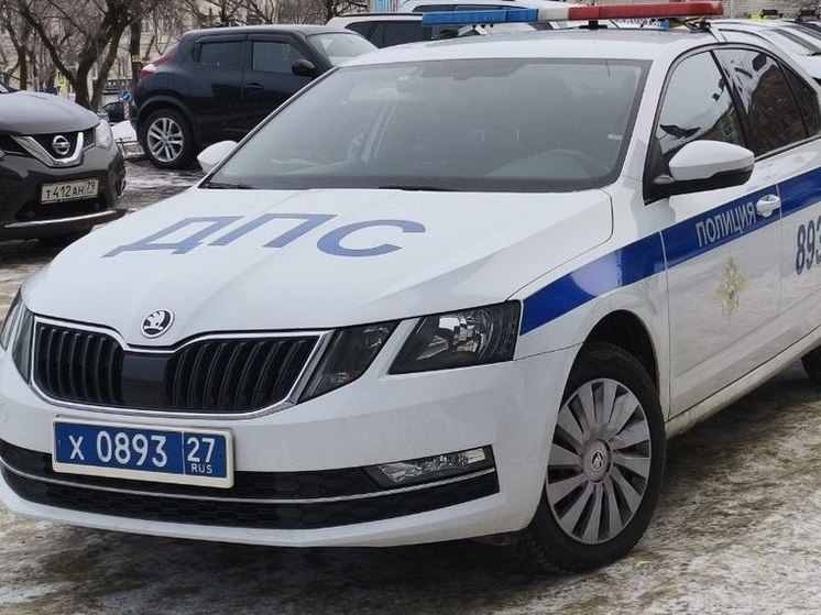 Автомобиль - автобус - трамвай: цепная авария произошла на улицах Хабаровска