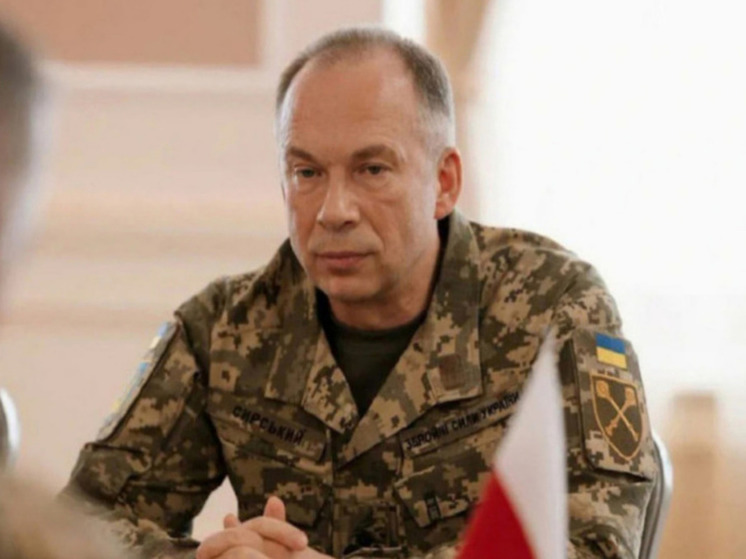 Politico: командиров ВСУ при Сырском заменили на верных ему людей