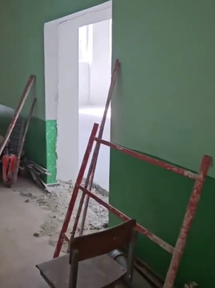 Подрядчика оштрафовали за срыв сроков капремонта школы в Кировске ЛНР